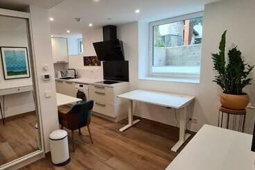 관광객 아파트 The Modern Cave Lodge