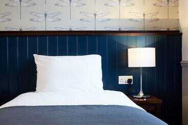 فندق Corner House Inn By Greene King Inns