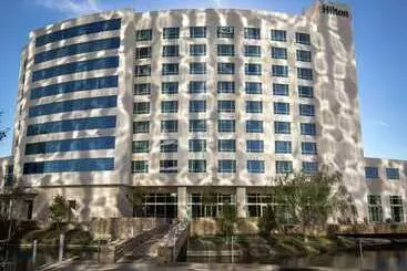 בית מלון כפרי Hilton Dallas/plano Granite Park