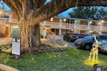 فندق Castillo Inn