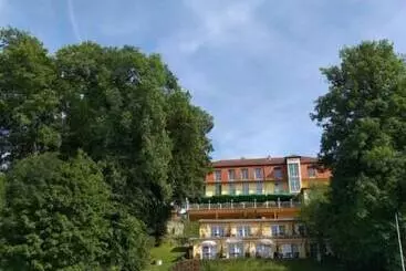 Strandhotel Vier Jahreszeiten Buckow