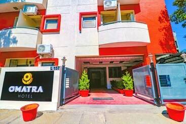 Отель Fabexpress Athasri Inn Hsr