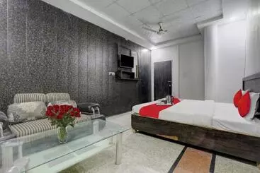 Hotel Khushboo International