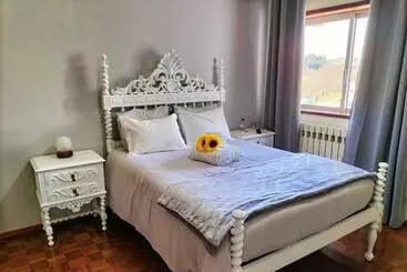 ベッドアンドブレックファースト Anoitecer Itinerante Al   Antiga Residencial O Garfo