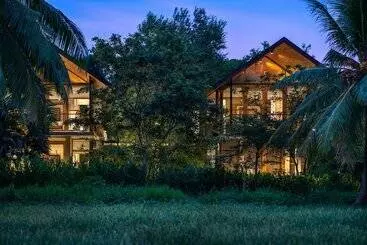 ホテル Taru Villas Maia  Habarana