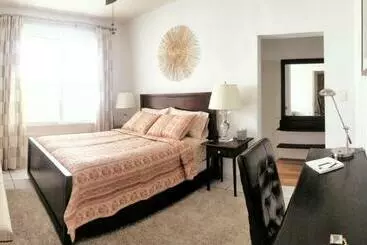 Majatalo A Peaceful Stay In Miami