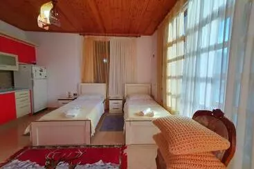پانسیون Sara Guesthouse