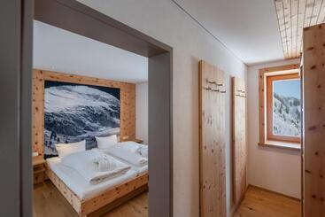 Mondschein Hotel & Chalet