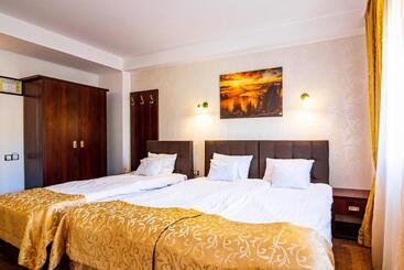 فندق Taverna Olteanului