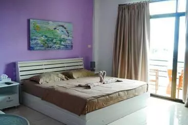 Majatalo Da Puccio Rawai Guesthouse