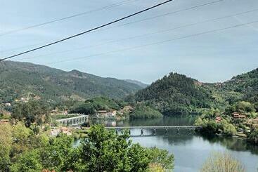 Turistlägenheter Casa De Ribes T2 Vista Fantástica