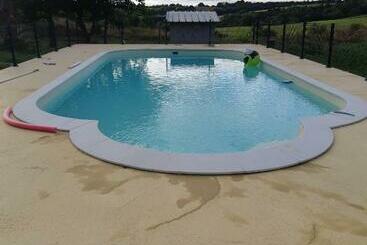 Turistlägenheter Maison De Vacances Chez André