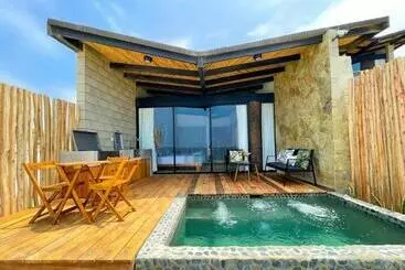 Turist apartmanları Diem Vichayito Beachfront Eco Luxury