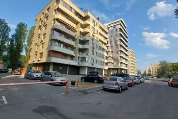 Apartamentos turísticos Mamaia Miraj E1