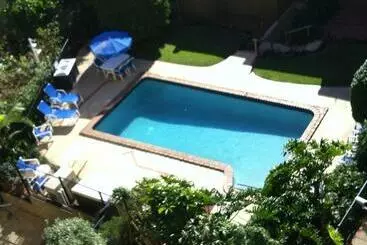 Carool Holiday Apartments