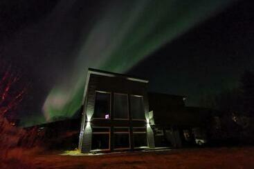 Жильё для туристов The House Of Aurora I