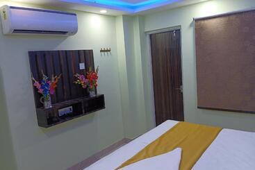 Majatalo Tulsi Aangan