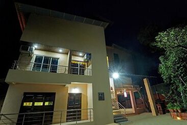 Hotell Treebo Shindola Resort