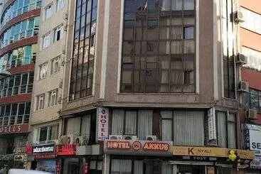 ベッドアンドブレックファースト Akkus