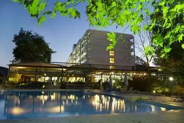 Cronwell Platamon Resort