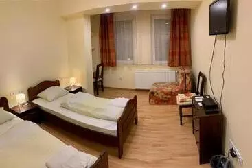 ホテル Aranykorona