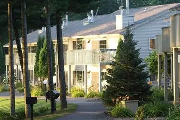 酒店 Black Bear Lodge