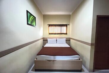 Отель Cemara Hijau