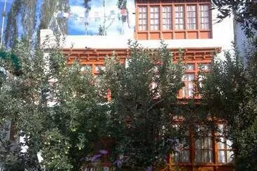 Pensione Thangkop House