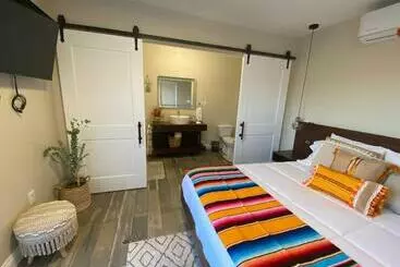 تختخواب و صبحانه Villa Loar Cabin 1