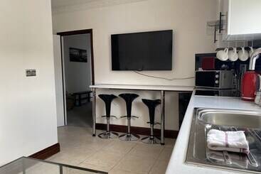 Apartamentos turísticos Modern 2 Bedroom Flat In Robert St Swansea