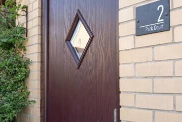 ツーリストアパートメント 2 Park Court