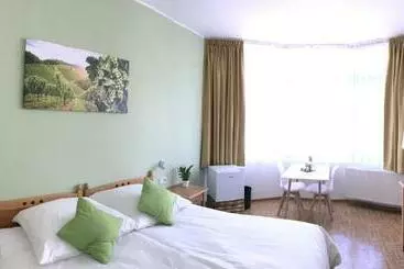 ベッドアンドブレックファースト Gästezimmer Klein Und Fein Für Nach Dem Wein