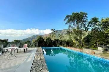 Hotelli Wild Elephant Resort