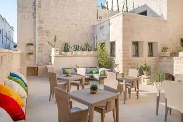 تختخواب و صبحانه Vico Bianco Raro Villas Smart Rooms Collection