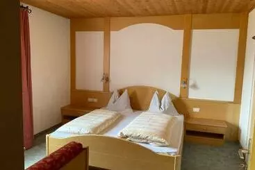 Aamiaismajoitus (B&B) Garni Rika