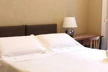 פנסיון Protodomus