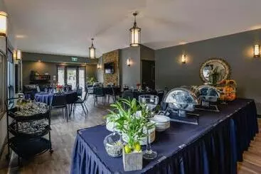 Bighorn Meadows Resort