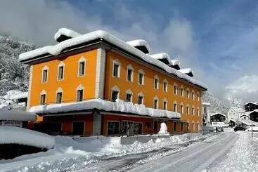 Boutique Und Bier Hotel Des Alpes