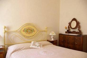 בית מלון כפרי Albergo Ristorante Guidi