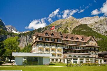 Belle Epoque Hotel Victoria & Apartments