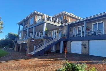 펜션 Amzee Bokmakierie Guest House