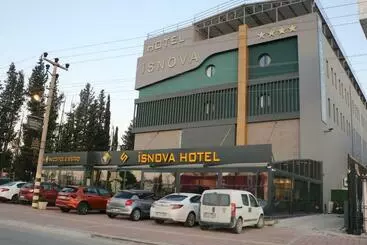 Isnova Hotel Airport