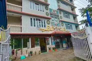 Hotel Mayal Retreat