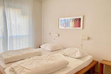 Turistlägenheter Badhotel 341