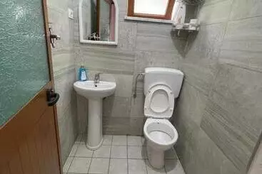 Pensione Guest House “ Center Theth “