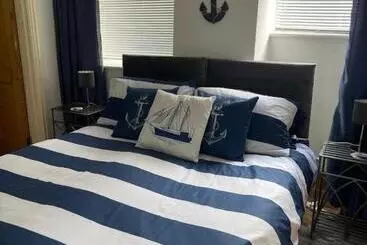 Turistihuoneistot Lovely 2 Bed Apartment Porthmadog Harbourside