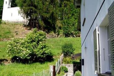 Apartamente turistice Appartamento Incantevole: Casa San Pieru