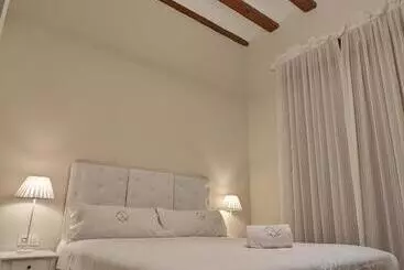هتل Catalina Suites