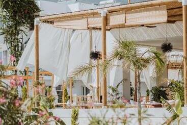 هتل Abonora Drymades