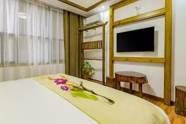 Floral Hotel Yixin Inn Zhangjiajie National Forest Park